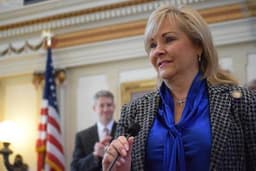 Republicans Rally with Conservative Wave